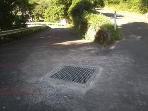 雨水枡蓋の交換